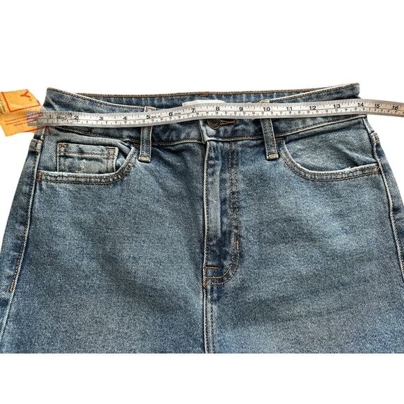 CELLO HIGH RISE SKINNY FLARE Size 5 - Picture 9 of 13